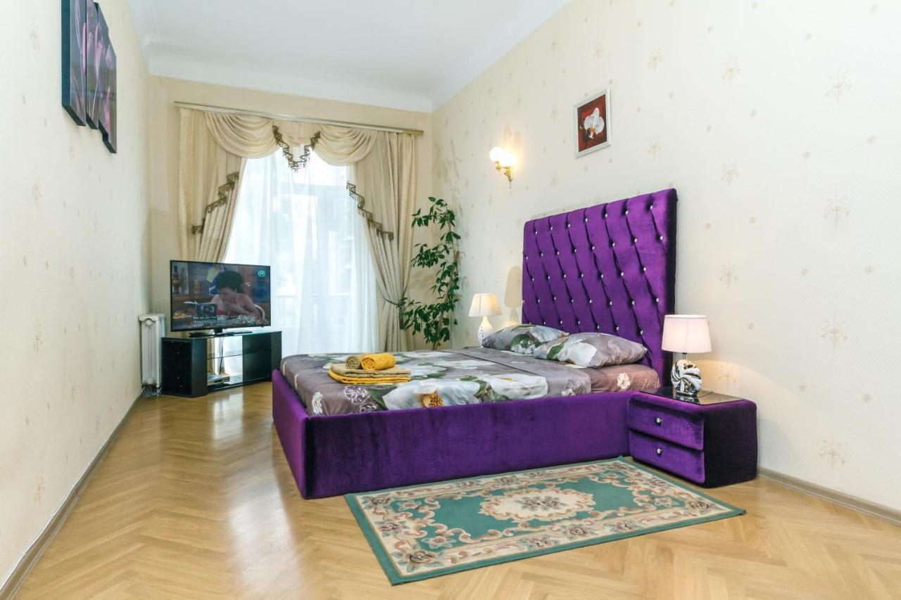 Khreschatyk Apartments Kiev Ngoại thất bức ảnh