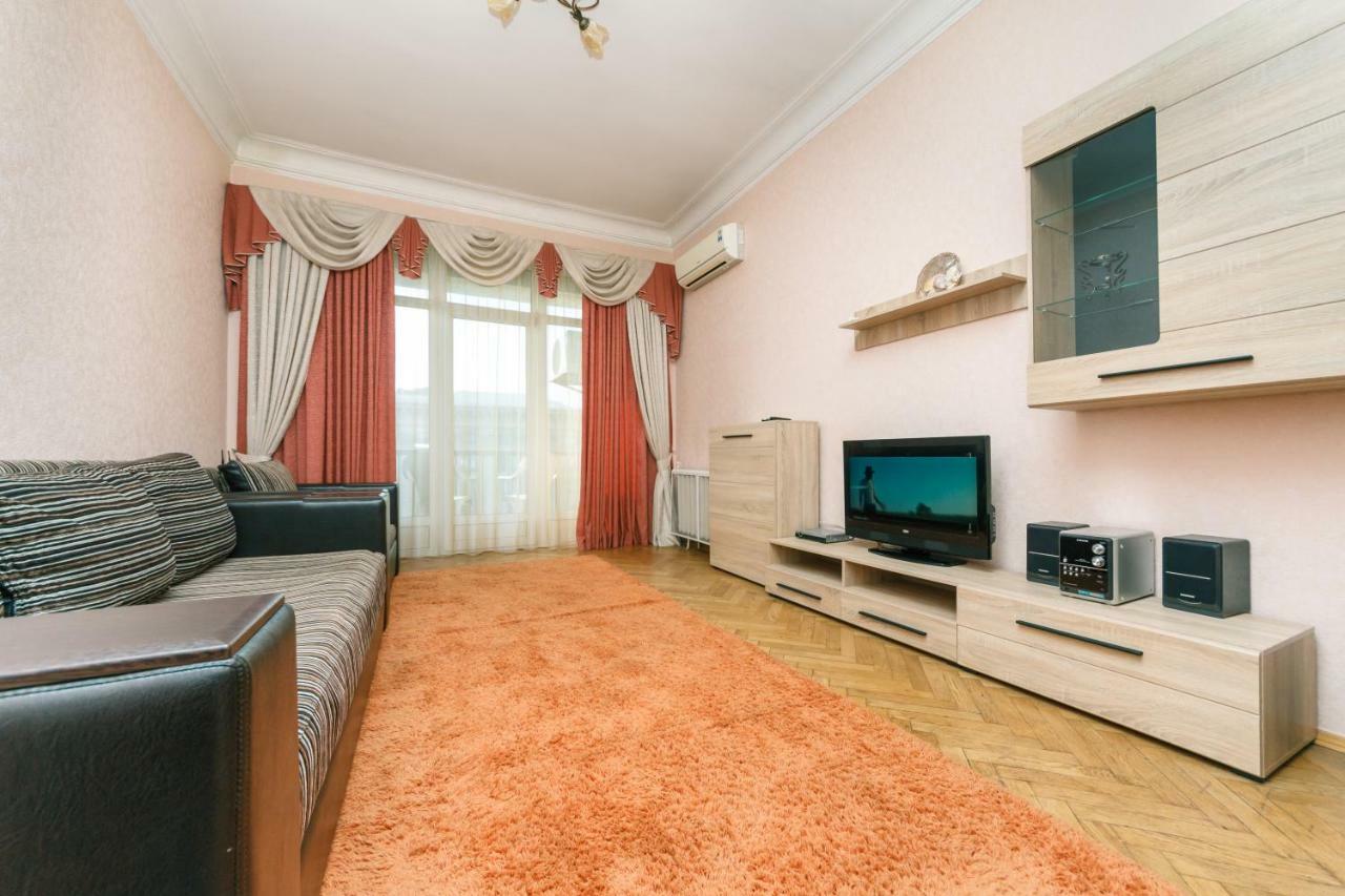 Khreschatyk Apartments Kiev Ngoại thất bức ảnh